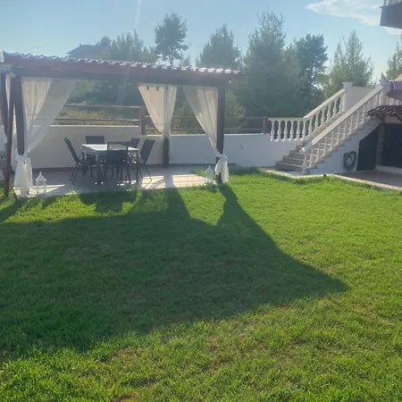 Elani Lofos Elanis 2 *